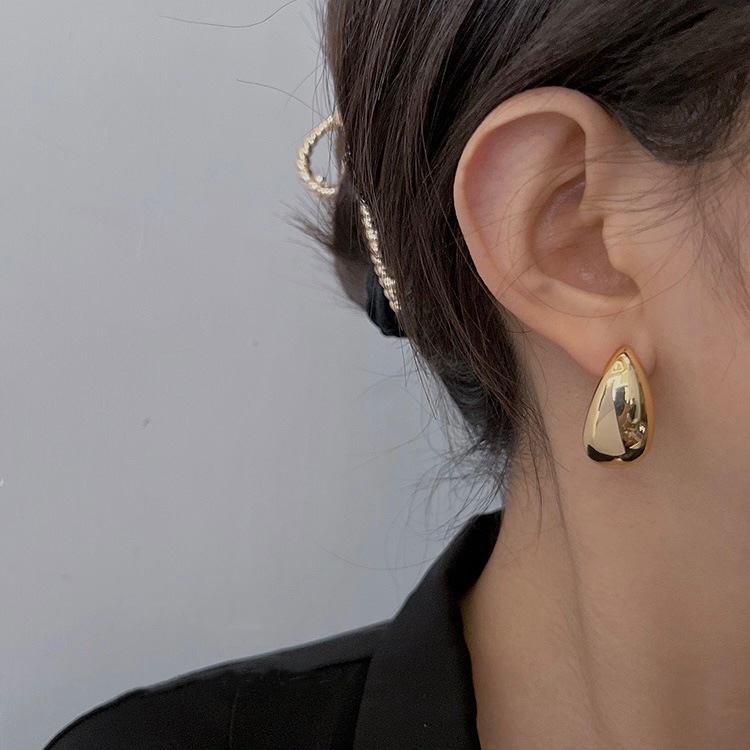 Daily Occasion Copper Material 1 Pair Elegant Water Droplets Plating Copper 18k Gold Plated Ear Studs