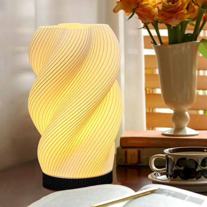 Amazon Lámpara de mesa transfronteriza Lámpara de noche de dormitorio Red de Internet Lámpara de noche explosiva Lámpara de ambiente decorativa Sense avanzado Impresión 3D