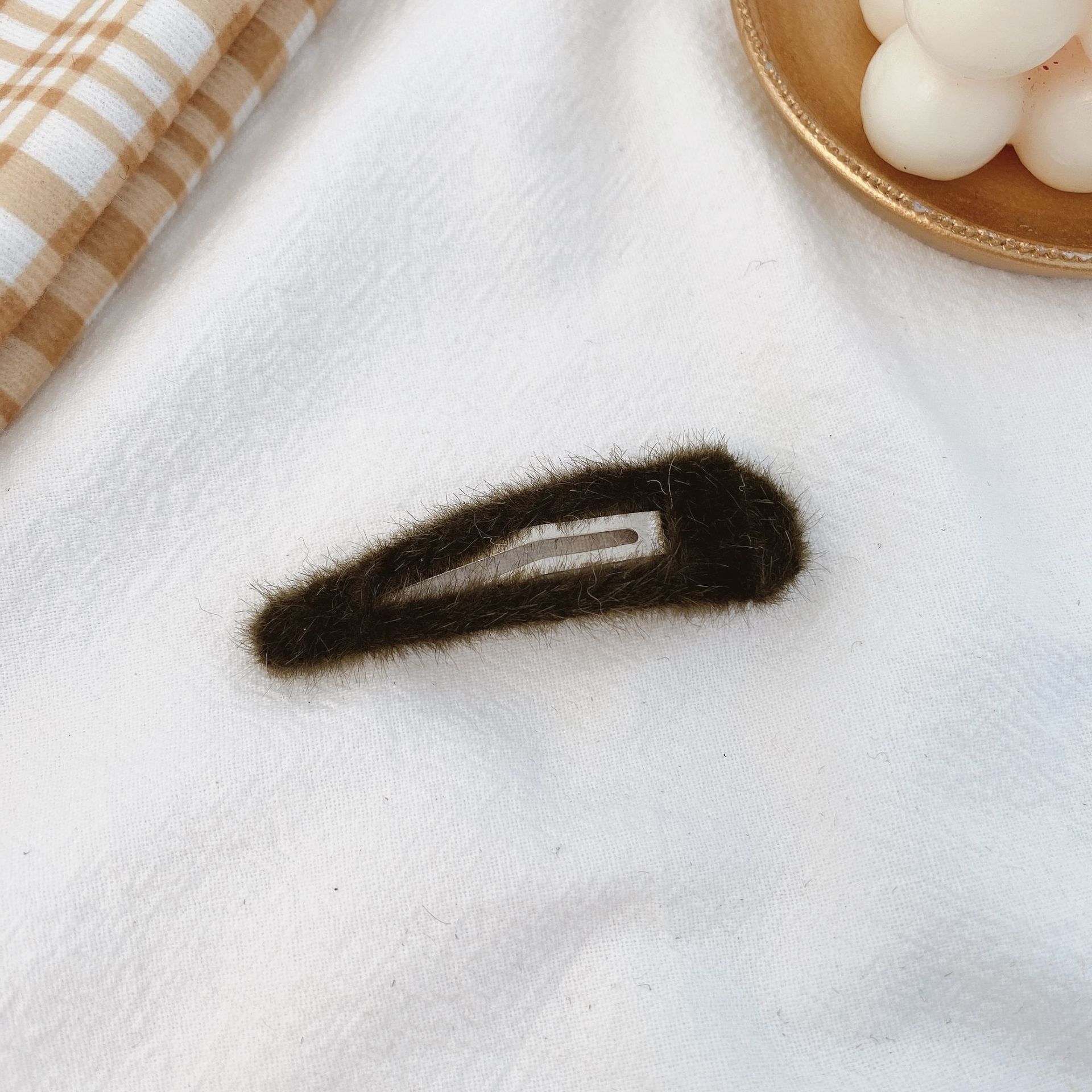 Horquilla peluda de las mujeres sombreros de estilo coreano lindo tejido de horquilla de pato amarillo flequillos clip pequeño lado otoño e invierno accesorios para el cabello mujeres