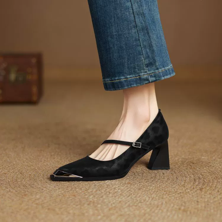 Французский ретро-стиль с одной надписью Mary Jen туфли женские весенние и осенние новые легкие рты небольшой ароматный ветер JK темперамент высокие каблуки женщины