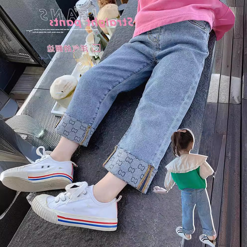 Children's clothing for girls, autumn collection 2024, new denim pants, children's spring and autumn pants, casual pants for outerwear, stylish autumn.