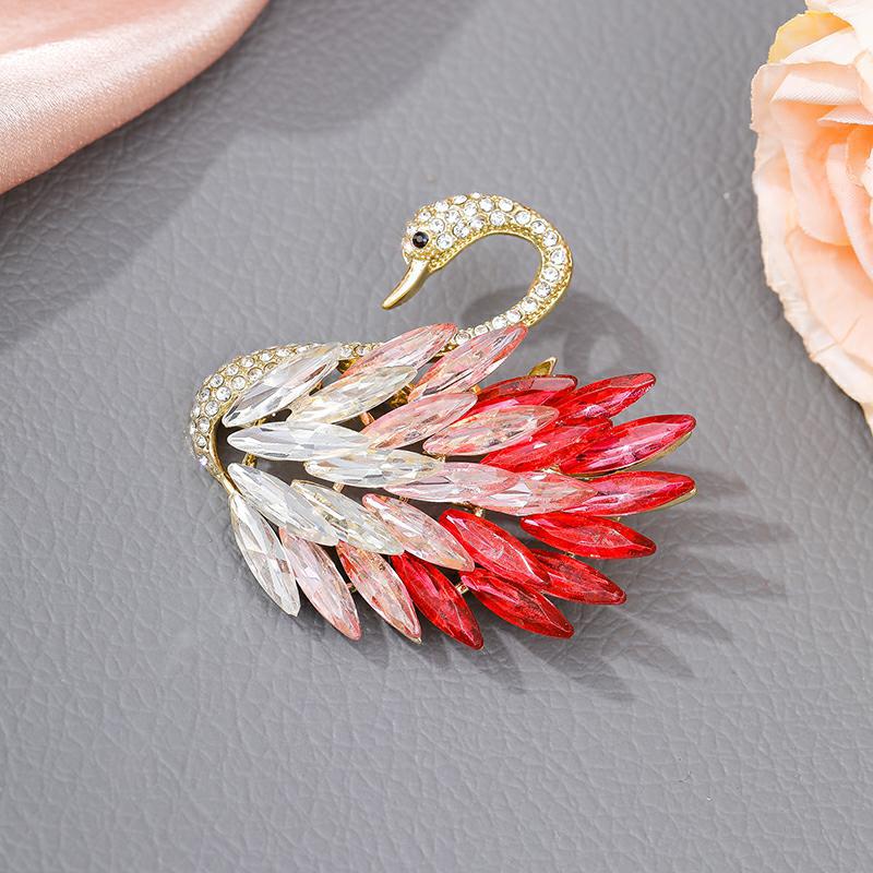 源工場クロスボーダー高級タイプの真珠のドリルのブローチ