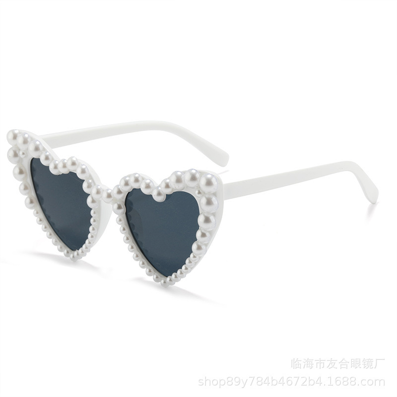 Trendy Heart-Shaped Pearl Sunglasses Versatile Sweet Heart Diamond-Studded Sunglasses Direct from Manufacturer