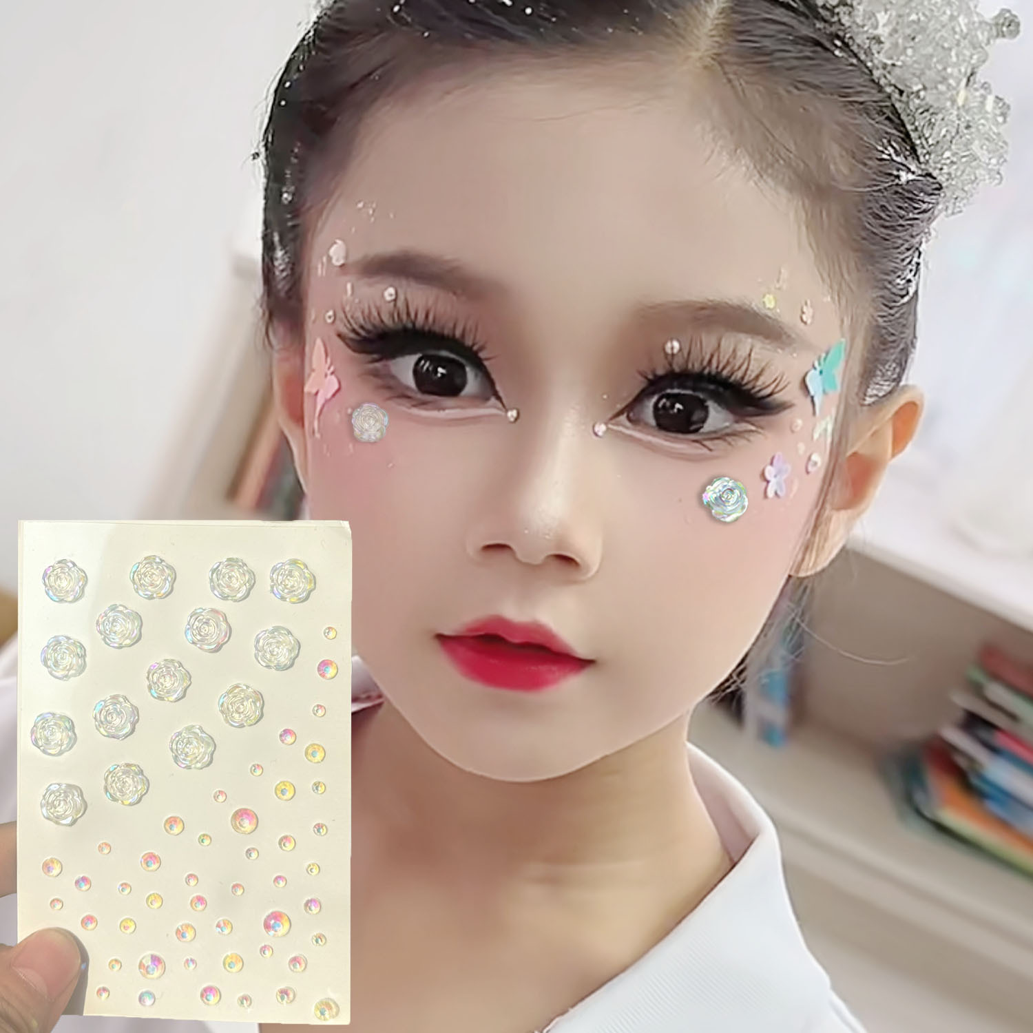 Parche de maquillaje de imitación de celebridades de Internet Parche de diamante Parche de diamante de mariposa Parche de diamante de imitación Parche de cara Parche de lágrima Parche de perlas de ojo Parche de diamante intermitente