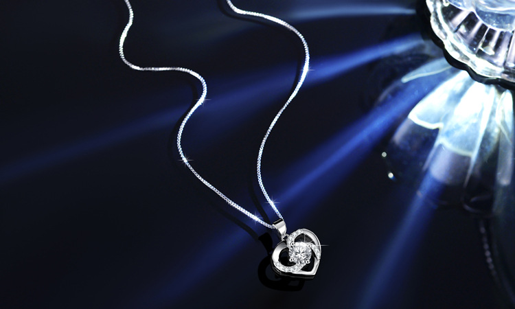 Elegant Einfacher Stil Herzform Krone Sterling Silber Überzug Inlay Moissanit Halskette Mit Anhänger display picture 2