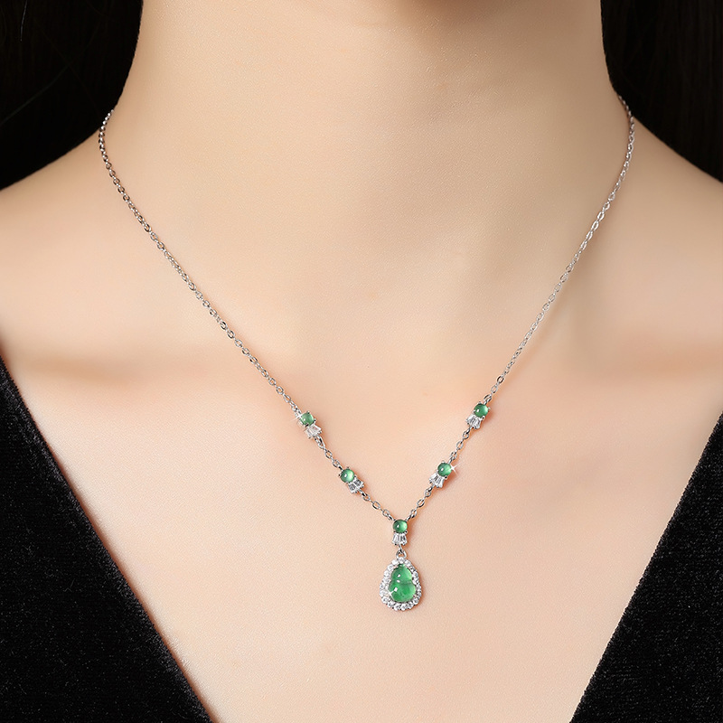 Material peligroso de jade natural S925 con incrustaciones de plata nuevo estilo chino Fulu calabaza Gao Bingyang verde collar de temperamento de marea nacional