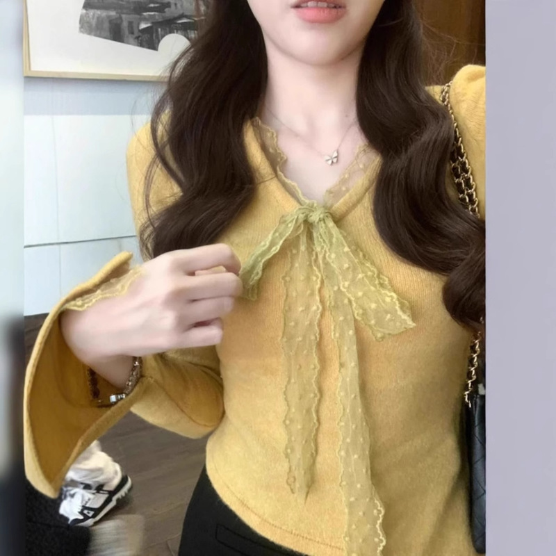 Apricot Lace Bow Stitching V Neck Velvet Bottoming Shirt for Women in Early Spring with Asymmetrical Hem and Inner Bottoming Top