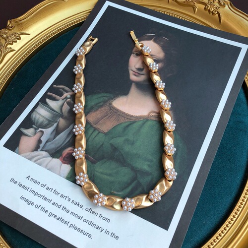 Medieval jewelry colorful rhinestone ribbon series necklace bracelet real gold plated versatile millet pearl necklace