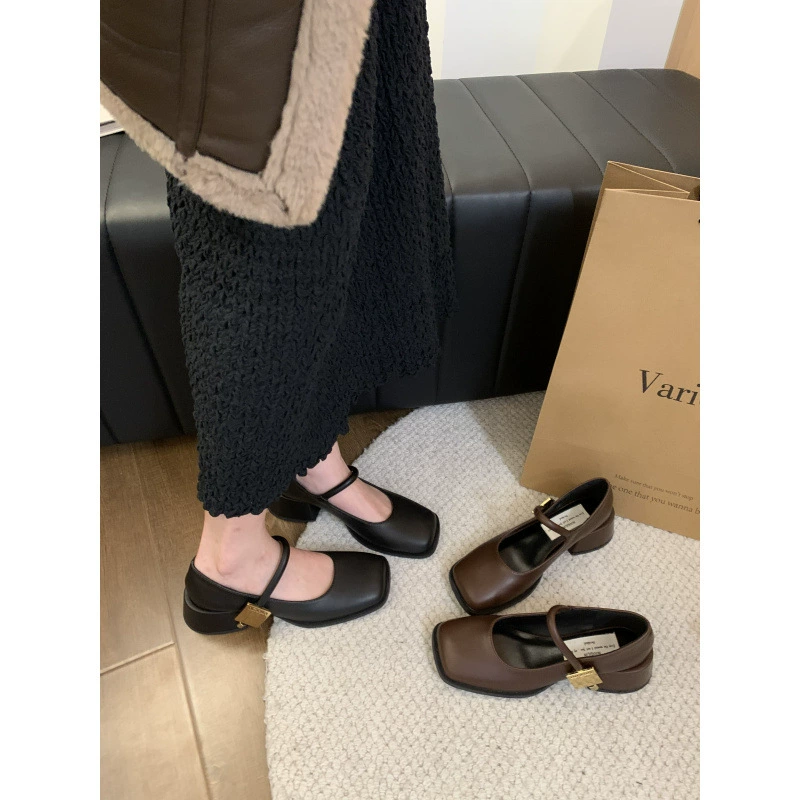 Маленькие кожаные туфли на толстом каблуке женские 2024 новые осенние туфли на высоком каблуке