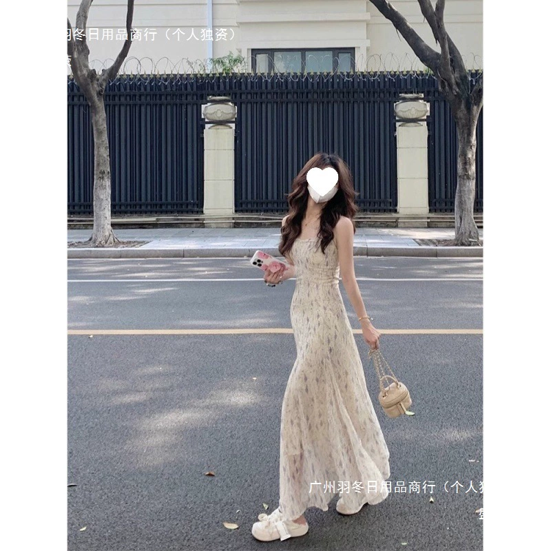 Женское платье на тонких бретельках с цветочным принтом во французском стиле, летнее нежное и элегантное, облегающее талию, утягивающее длинное платье-русалка А-силуэта.