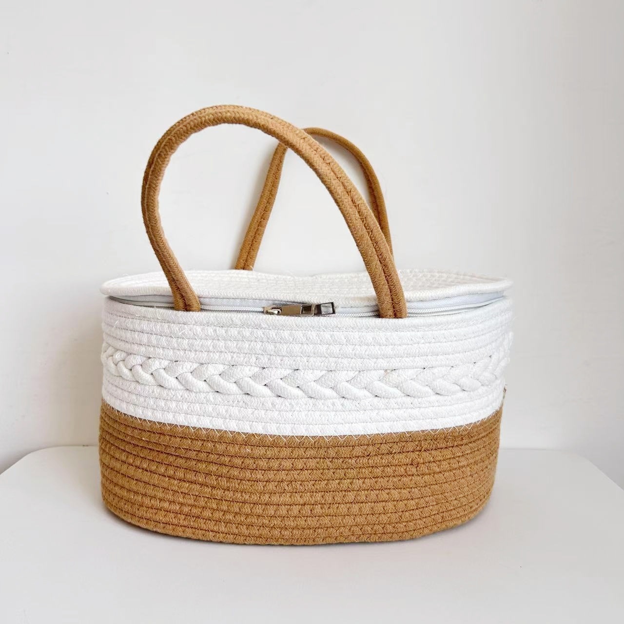 Cesta de pañales para bebés Cesta de almacenamiento de juguetes Cesta de almacenamiento Cesta de mano con borlas Cesta de mano tejida a mano Rejilla extraíble y portátil