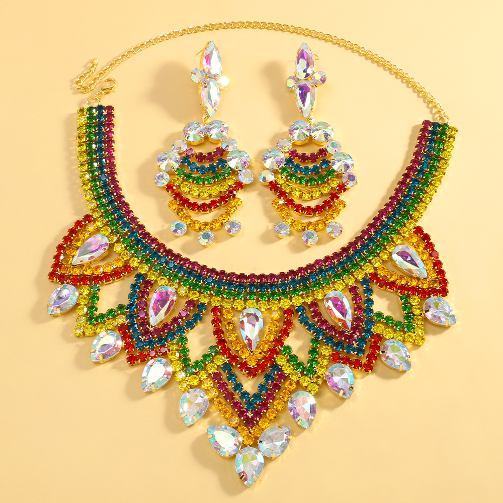 Conjunto de joyería de gota de fuego transfronterizo exagerado de diamante de color cadena de clavícula pendientes de bordas conjunto de joyería para mujeres