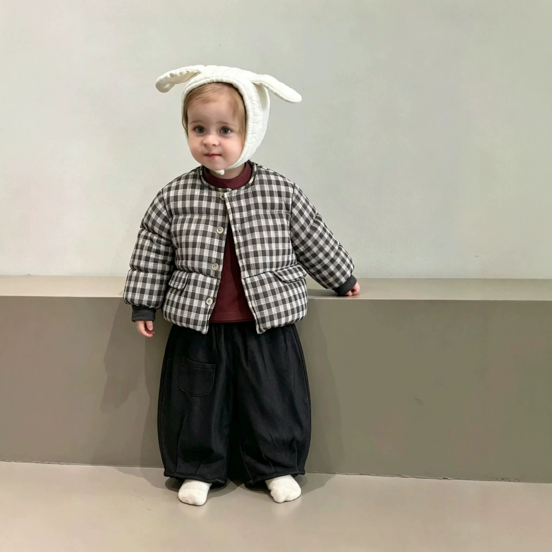【淘小沐】婴幼童套装黑白格棉服酒红打底宽松灯笼裤服饰三件套