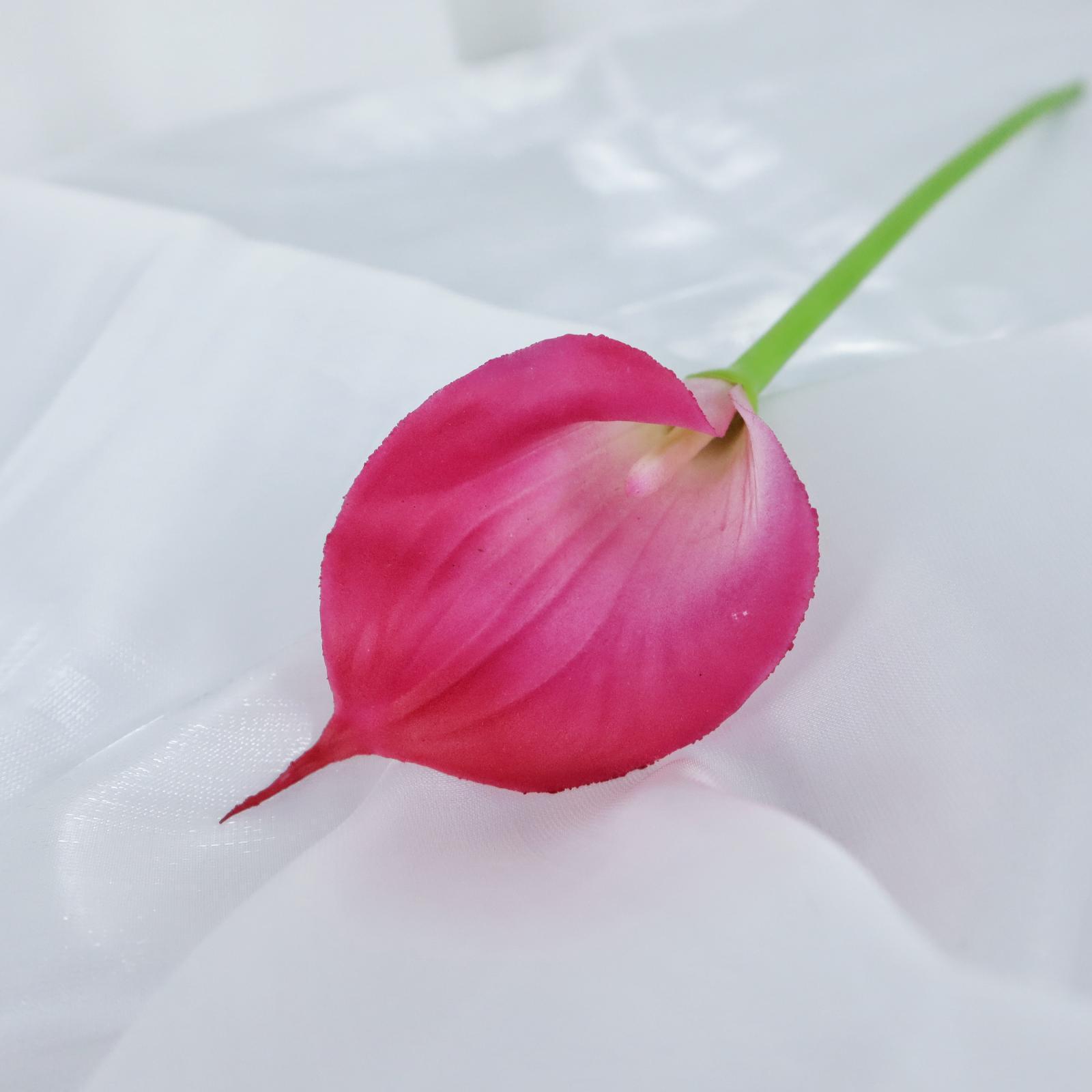 Mini mano-sensación Calla Lily falso ramo de flores artificiales transfronterizas Comercio exterior decoración del hogar Accesorios de fotografía fábrica al por mayor