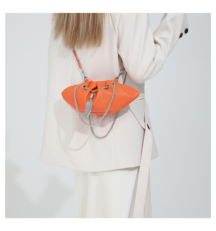 Women's Medium Pu Leather Solid Color Streetwear Dumpling Shape String Crossbody Bag display picture 11