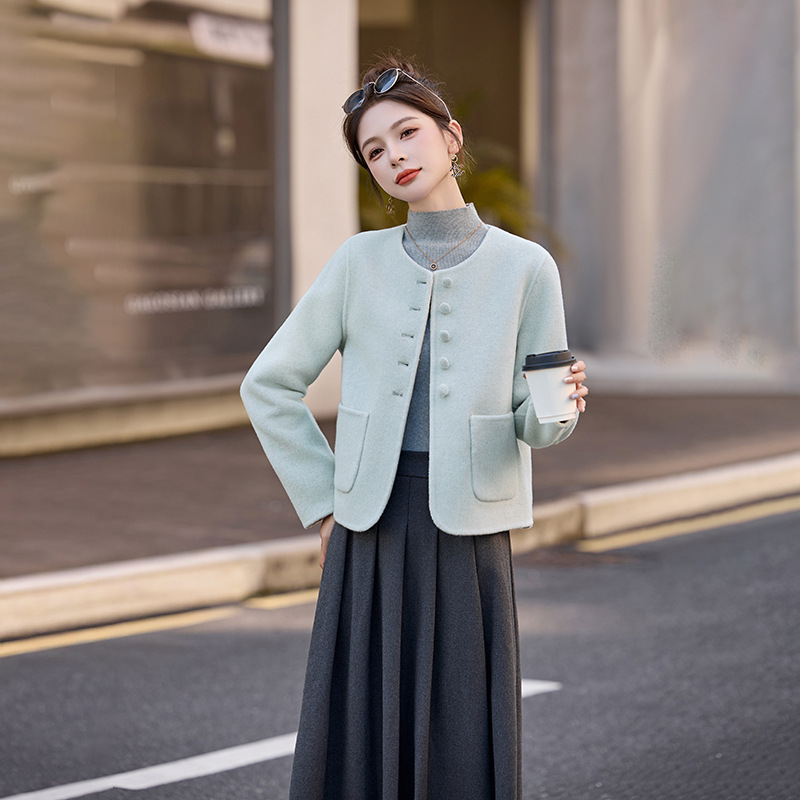 Double-Sided Wool Outwear for Women 2025 Autumn and Winter New Style Petite High-End Small Fragrant Hepburn Style Short Woolen Outwear