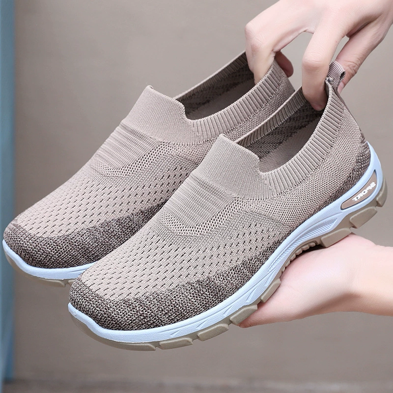 Мужская обувь 2025 весна новая педаль повседневная спортивная одиночная обувь среднего и пожилого возраста ходунки на открытом воздухе повседневная обувь