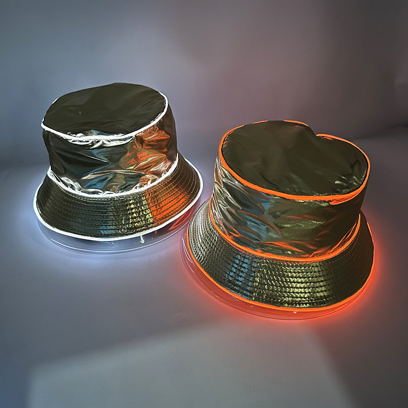 Ocio al aire libre sombrero de bañera de sol nocturna LED brillante tendencia sombrero de pescador sombrero de oro y plata sombrero de espectáculo de escenario