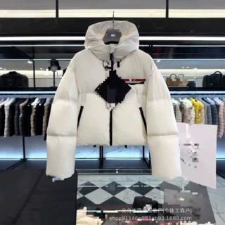 跨境P家linea rossa欧洲限定款女士短款90白鹅绒连帽羽绒服外套