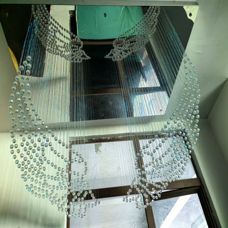 ホテルのロビーの別荘の複式の建物の中空のホールのアイデアの陶磁器の光ファイバーのシャンデリアの星の天井の満天の星の光ファイバーの明かり|undefined