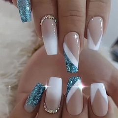 Fashionable European and American style rhombus sparkly and diamond-studded nail tips, wholesale false nail stickers finished product nails