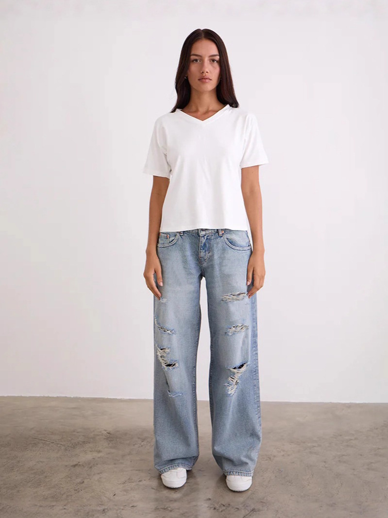 Jeans Rectos Rotos para Mujer de Mezclilla con Efecto Desgastado image 5