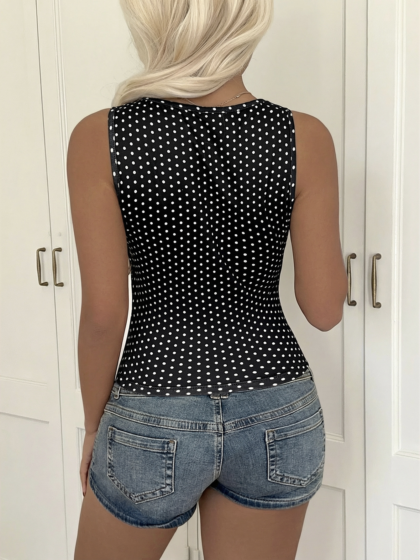 Minimalist Y2k Spaghetti Strap Cami Top For Women Stretchy Basic_voghion.com