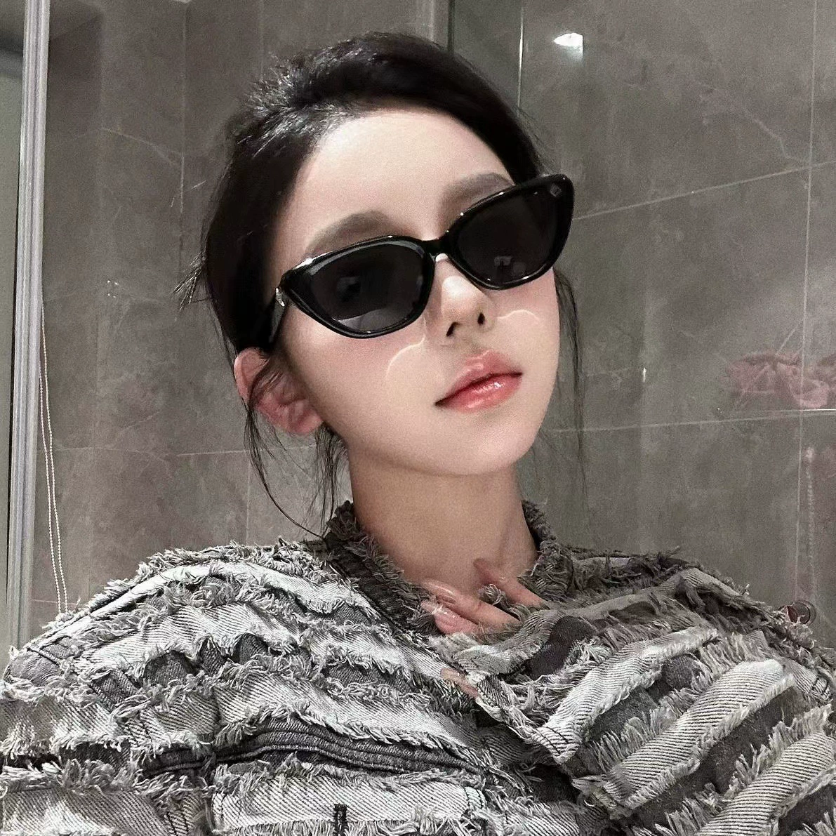 Sunglasses cat-eye, European style high-quality influencer look — multiple frame colors