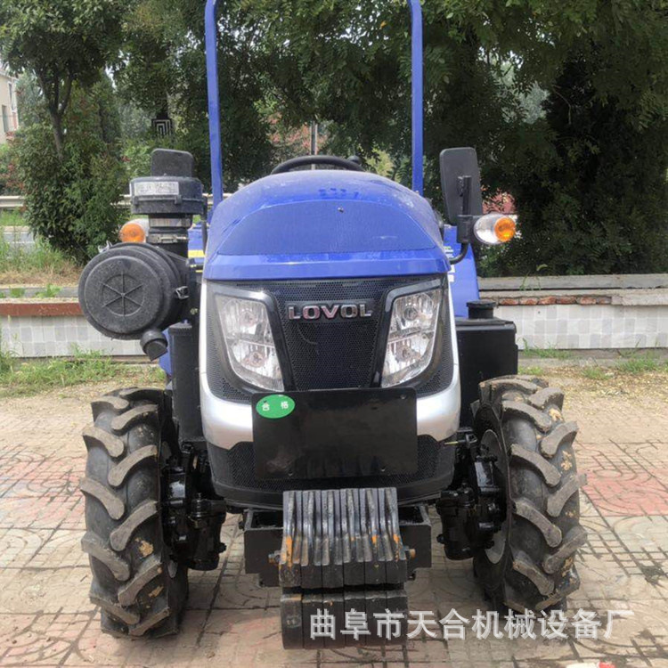 雷沃欧豹704果园大棚拖拉机新型大水箱有效控制不高温散热好