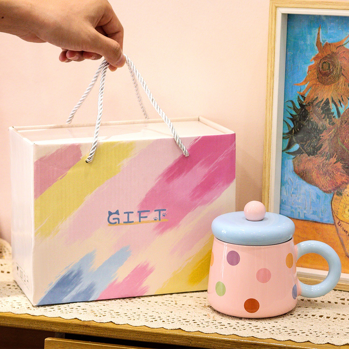 Taza de cerámica de punto de onda creativa para niñas de alto valor de agua taza de desayuno taza de miel con cubierta taza de miel regalo de cumpleaños