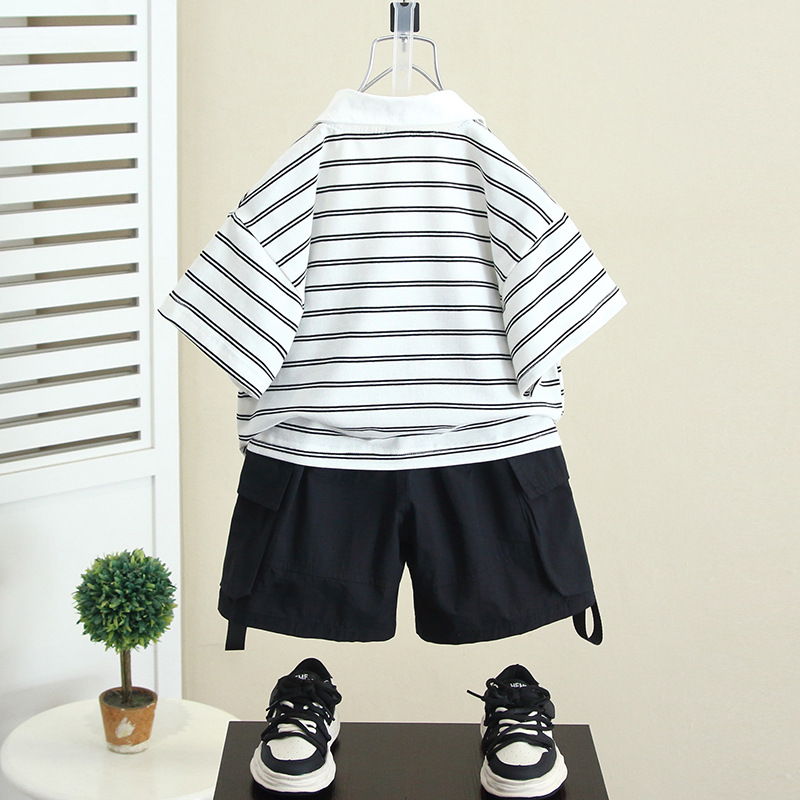 7153 Traje de manga corta con estampado para niños 2025 verano nuevo traje para niños bebé verano polo camisa de dos piezas marea