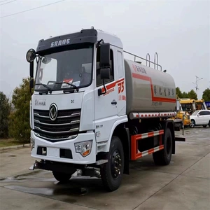 Dongfeng D3 12 kvadrat yaşıllaşdırma maşını, izolyasiyalı su, dezinfeksiya, toz maşını.