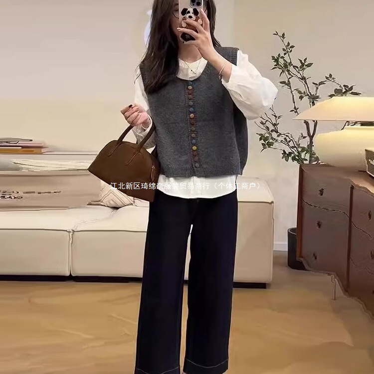 Salt-Style Autumn Outfit Set: Plus-Size Fashionable Shirt, Vest, and Casual Pants Three-Piece Set