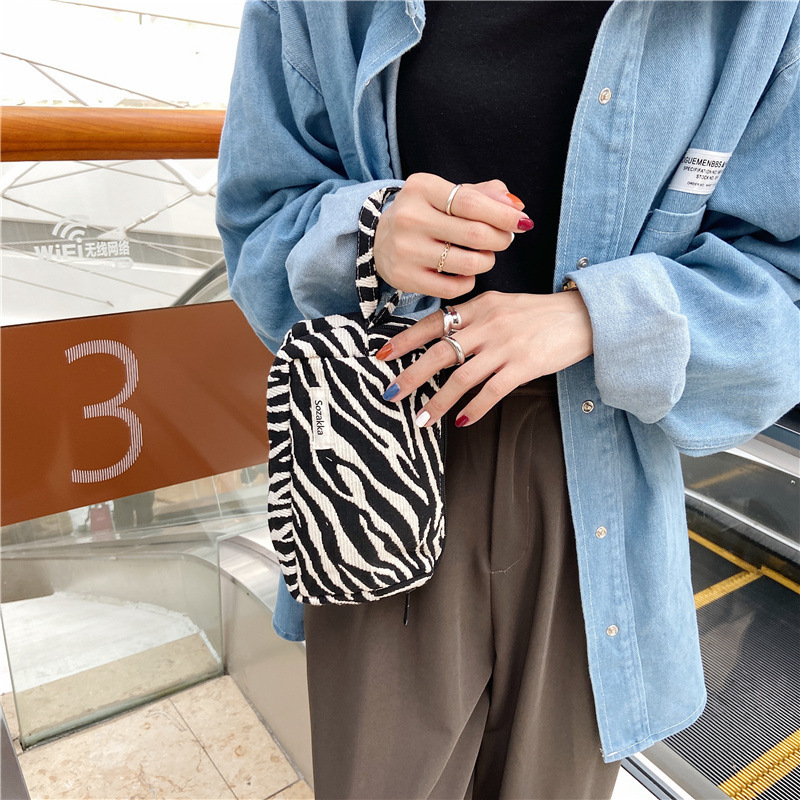 13311 checkered color-blocking large-capacity cosmetic bag, women's leopard print fashionable clutch, canvas storage bag wholesale undefined