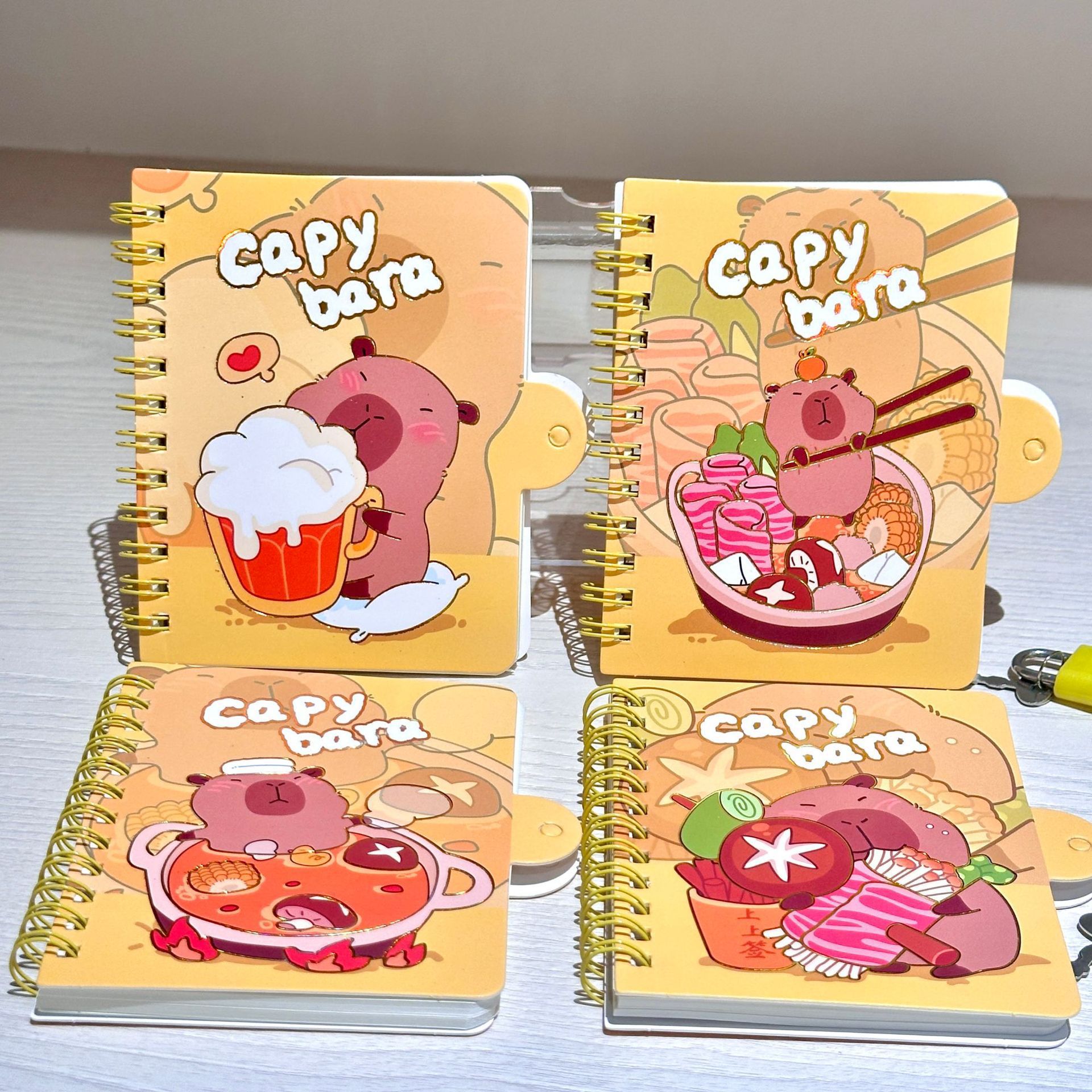 Cuaderno de Espiral con Candado Diseño Capibara para Estudiantes