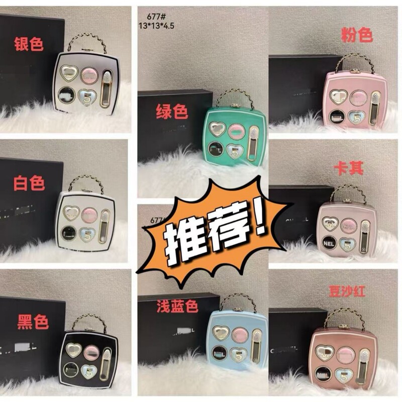 2026 Early Spring New Eyeshadow Palette Mirror Handbag Niche Design Powder Compact Bag Evening Bag Single Shoulder Chain Bag