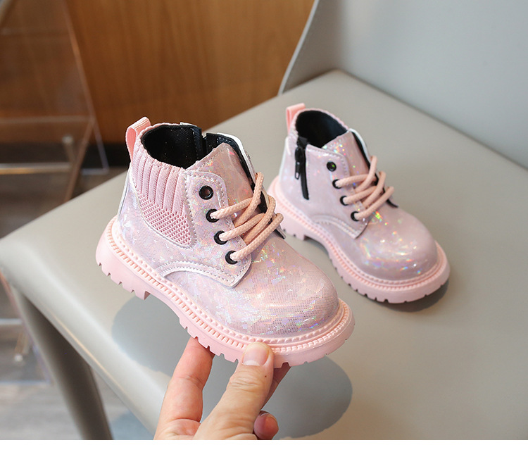 Scarpe autunnali 2024 Nuove scarpe Martin per bambini di taglia media e piccola, stivali corti impermeabili in pelle alla moda per ragazzi_voghion.com