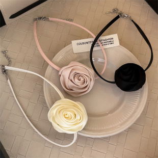 French Rose Necklace Vintage Black Flower Clavicle Chain French Fashionable Lace Choker Strap Neck Chain