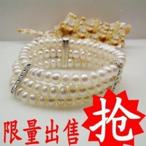 E043 three-layer pearl bracelet Korean-style multi-layer vintage bracelet Japanese and Korean OL flash diamond multi-layer elastic pearl bracelet