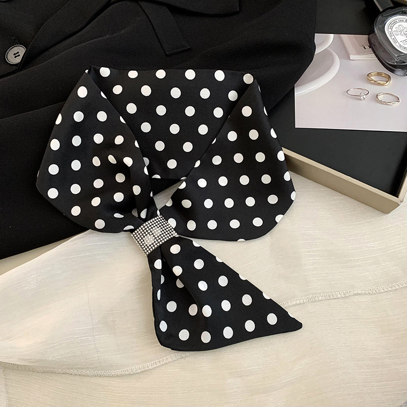 Bufandas de seda larga damas coreanas nuevas bufandas delgadas de cabello correa de cabello temperamento bufandas de seda al por mayor