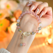 批发天然草莓晶灰月光石手链黄水兔子月亮吊坠原创时尚新款女手串