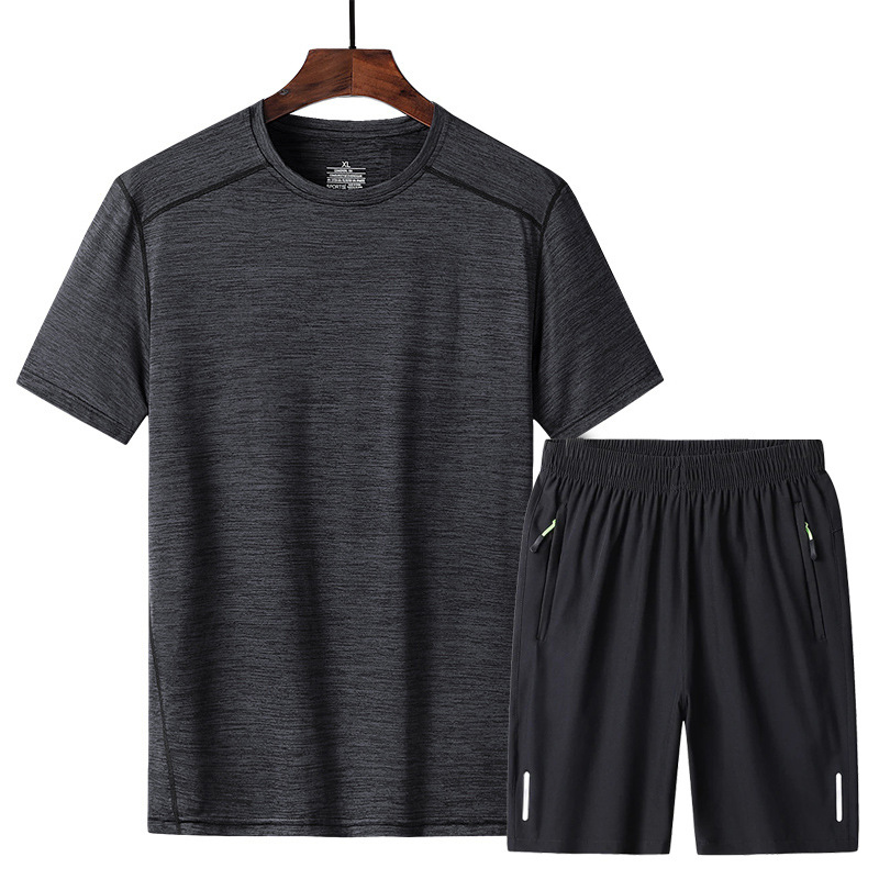 Traje de verano de seda helada de talla extra grande para hombre, camiseta fina de cuello redondo de secado rápido, pantalones cortos deportivos holgados, traje moderno para hombre