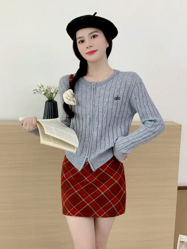 秋冬针织开衫女长袖短款上衣2025新款修身外套别致小众超好看毛衣|undefined