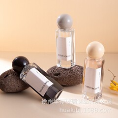 厚い底の高品質の正方形の香水瓶の30mlのバヨネットの透明なガラスはスプレーの瓶の化粧品の空の瓶の現物を押します。
