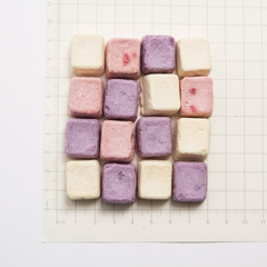 Direct Manufacturer Sales Dehydrated Fruit Granules Yogurt Block Dried Fruits Strawberry Blueberry Peach Dried Internet Famous Leisure Snacks Sweets