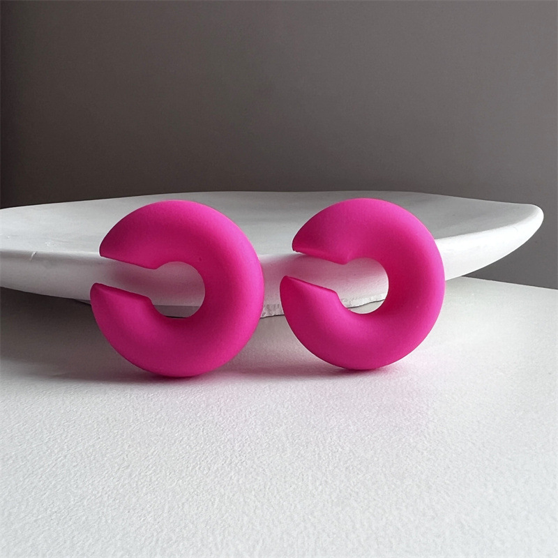 8g Weight Ear Cuffs Classification 1 Piece Quantity Holiday, Daily Occasion Acrylic Material C Shape Pattern Unisex Gender Plating Design Sweet Style 1 Piece Sweet C Shape Plating Arylic Ear Cuffs 3