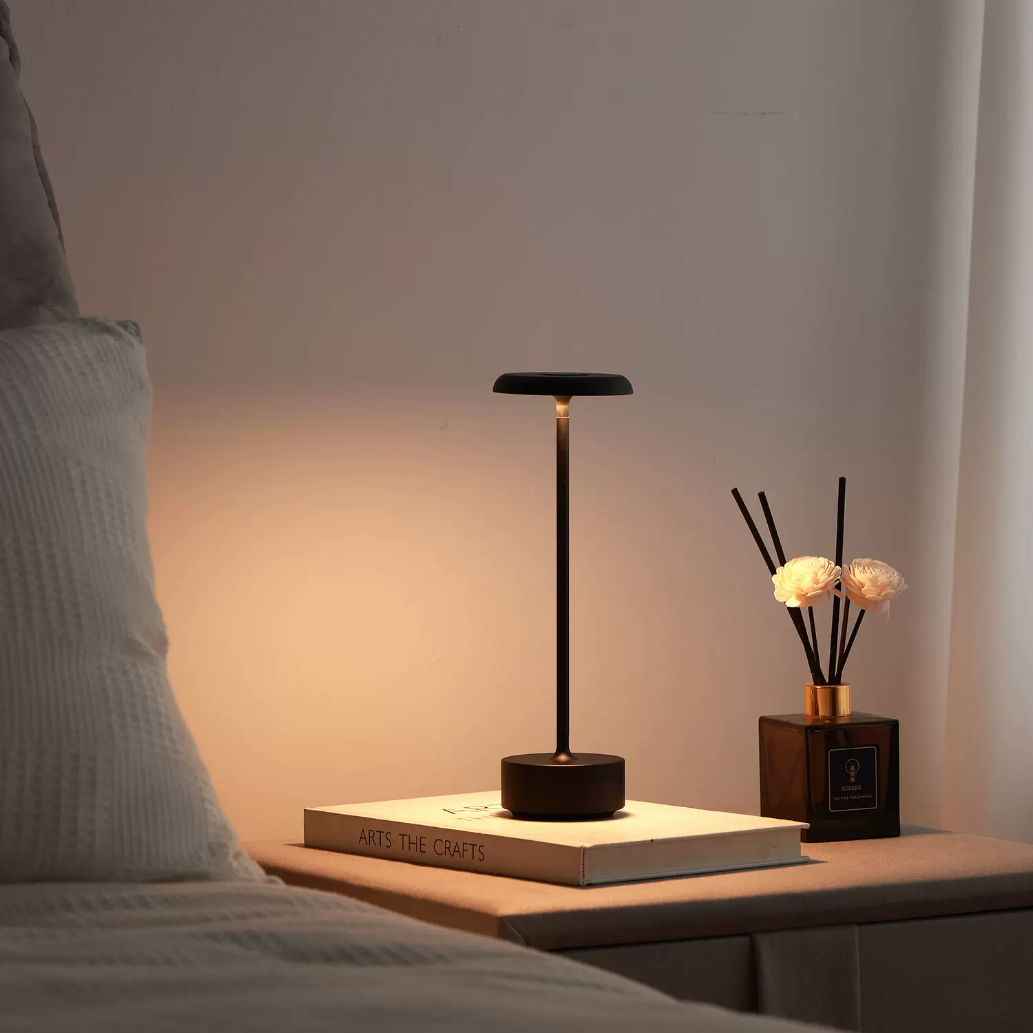 高性价比充电式氛围感户外台灯创意装饰摆件氛围感餐厅LED床头灯