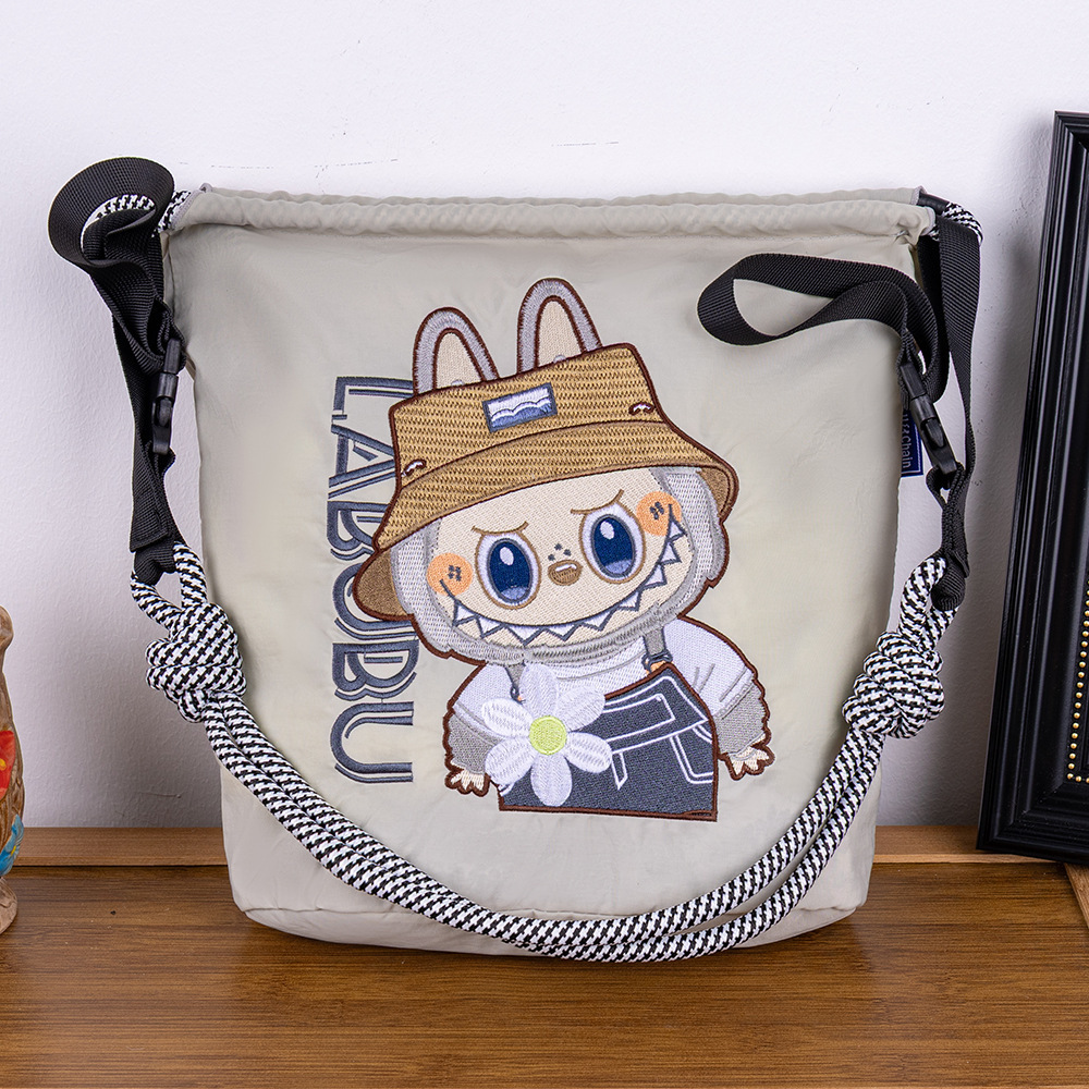 [ジッパーバケットバッグ]新しい調節可能なファッショナブルな刺繍ショッピングバッグ、多用途、軽量、ポータブルショルダークロスボディバッグ、トレンディ