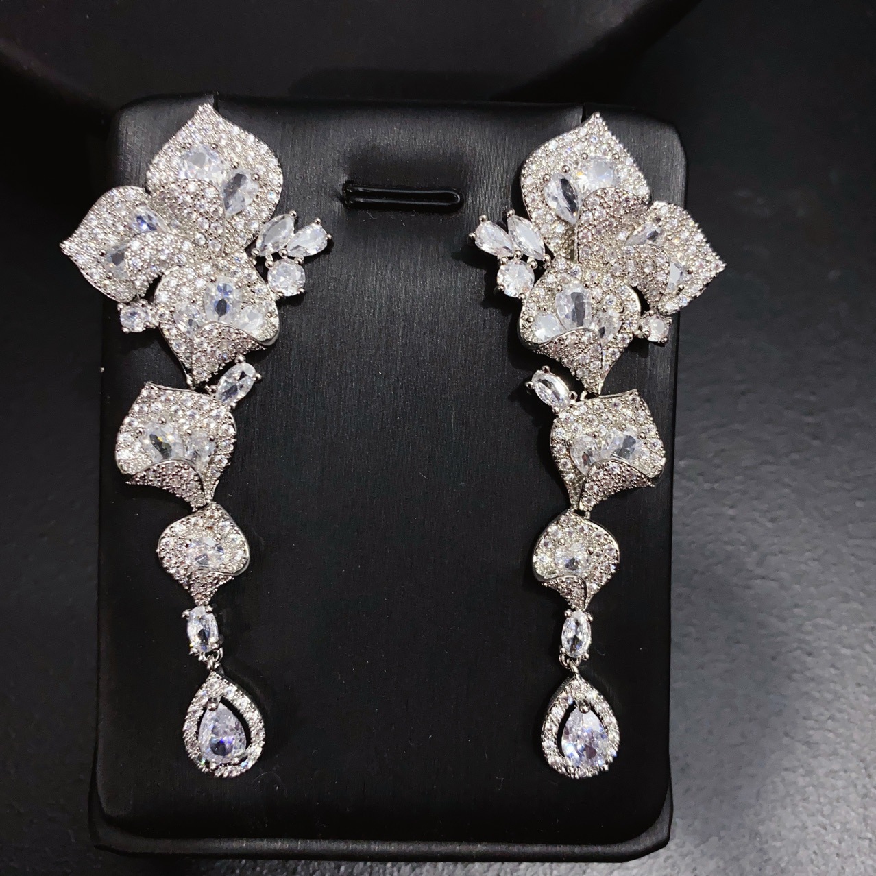 Long elegant earrings with tassels