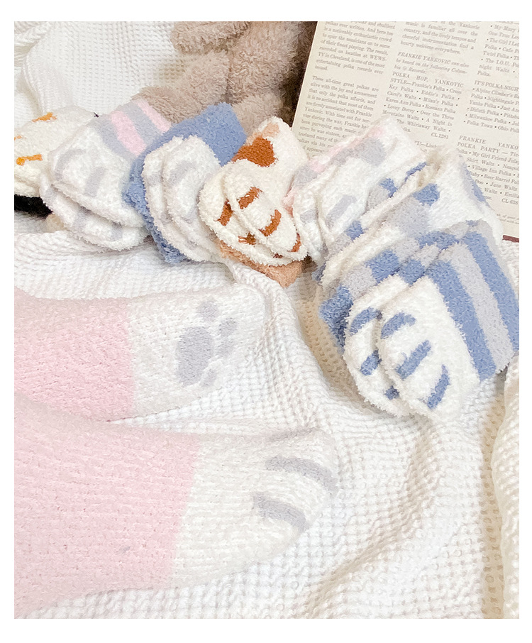 Coral Fleece Socks Women Winter Plus Velvet Thick Warm Plush Sleep Socks Wholesale display picture 3